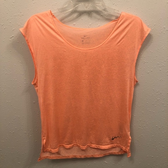 NIKE Top - Picture 4 of 7